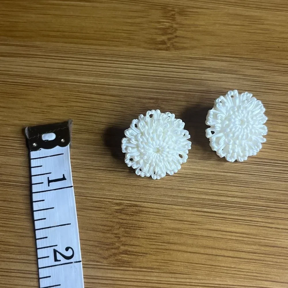Vintage Elegant White Floral Earrings